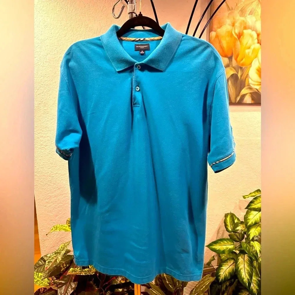 Burberry men’s golf shirt size M